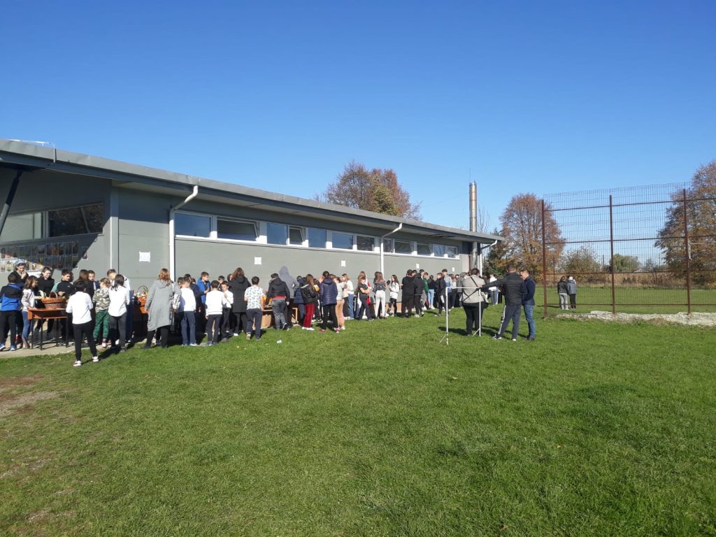 Târgul de toamnă 21 octombrie 2022 Târgul de toamnă 21 octombrie 2022